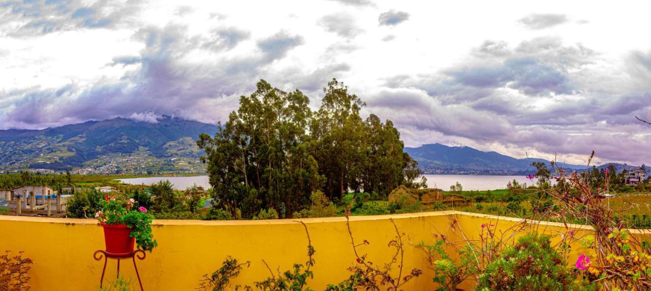 Casa De Luis Bed & Breakfast Otavalo Exterior foto